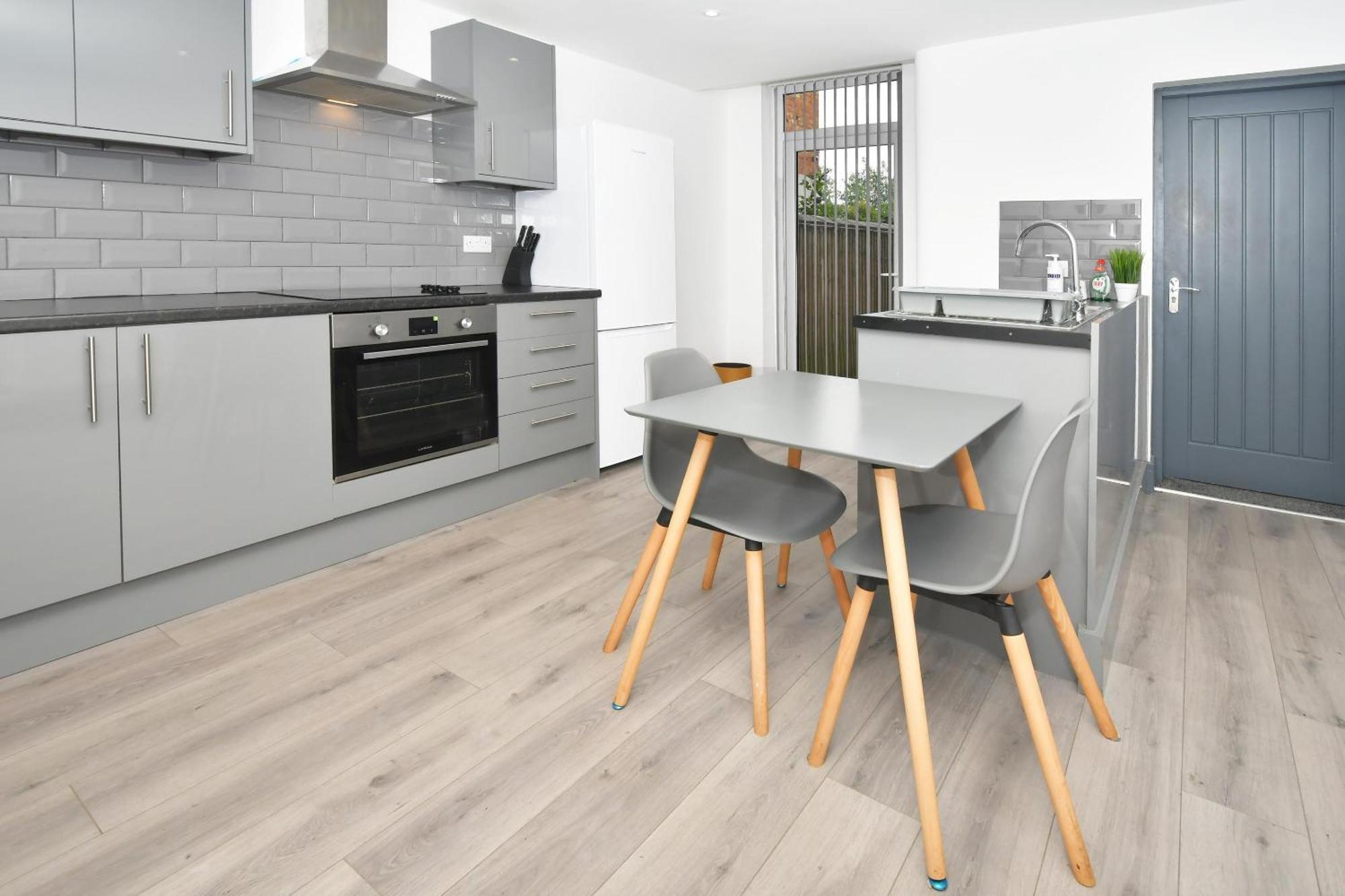Townhouse @ Bedford Street Creweヴィラ エクステリア 写真